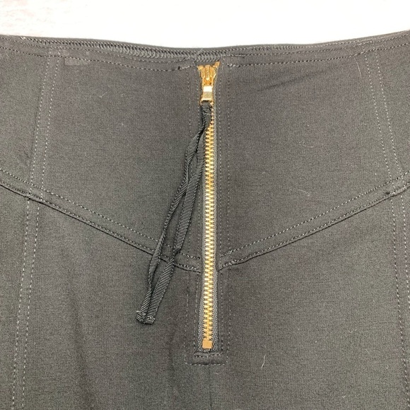 MARC BY MARC JACOBS SIZE SMALL BLACK SKIRT - Picture 7 of 9